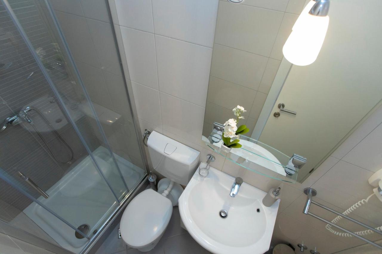 Villa Milenka - Apartmani Gorana Tučepi Zewnętrze zdjęcie