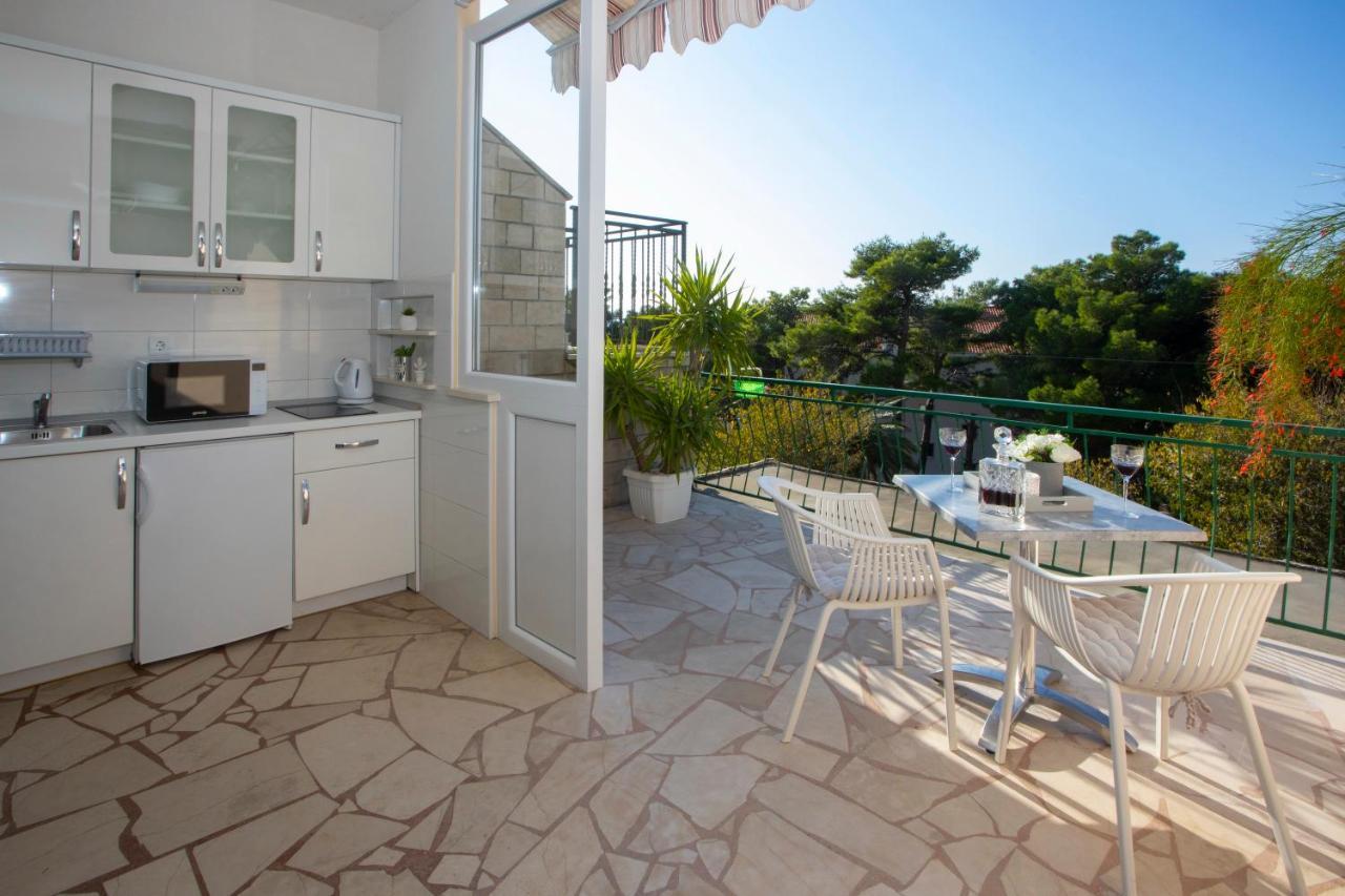 Villa Milenka - Apartmani Gorana Tučepi Zewnętrze zdjęcie