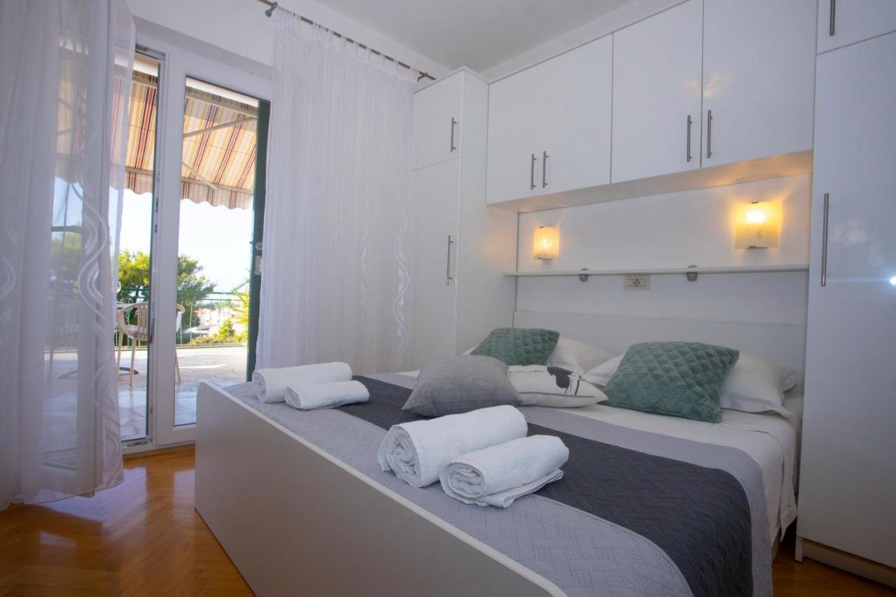 Villa Milenka - Apartmani Gorana Tučepi Zewnętrze zdjęcie