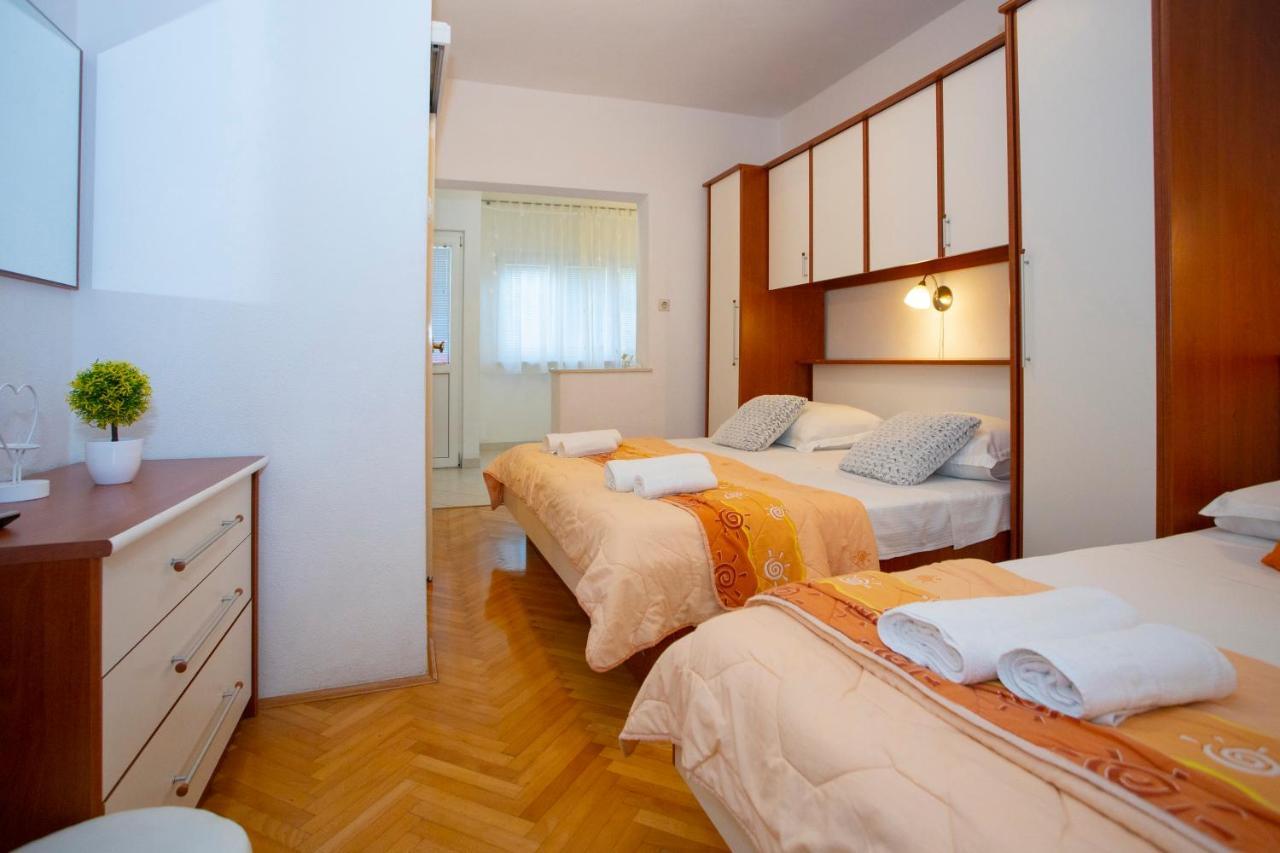 Villa Milenka - Apartmani Gorana Tučepi Pokój zdjęcie