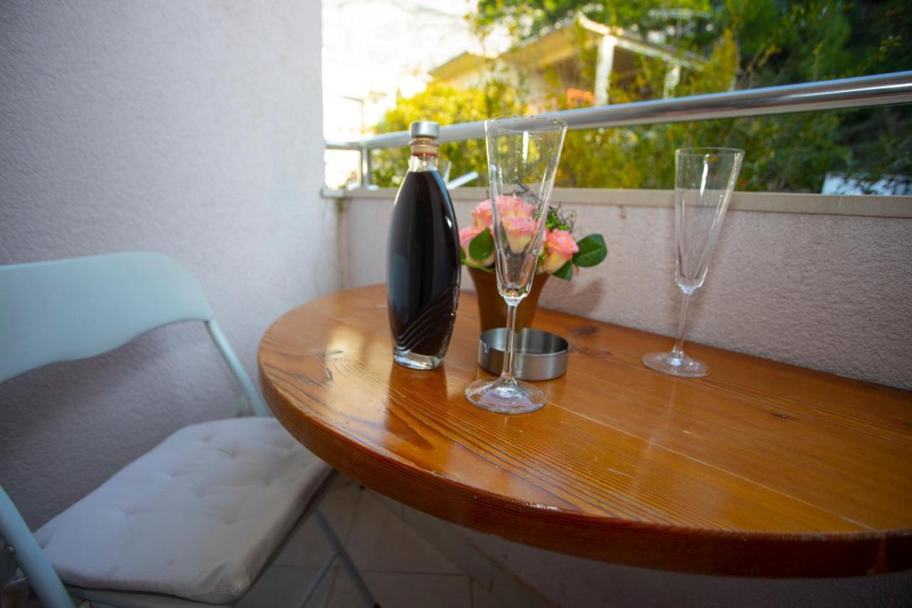 Villa Milenka - Apartmani Gorana Tučepi Zewnętrze zdjęcie