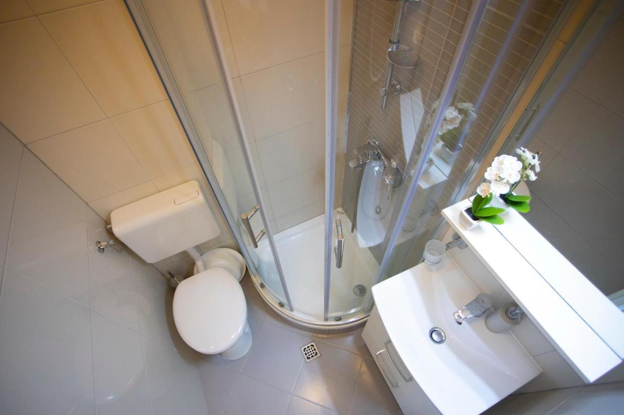 Villa Milenka - Apartmani Gorana Tučepi Zewnętrze zdjęcie