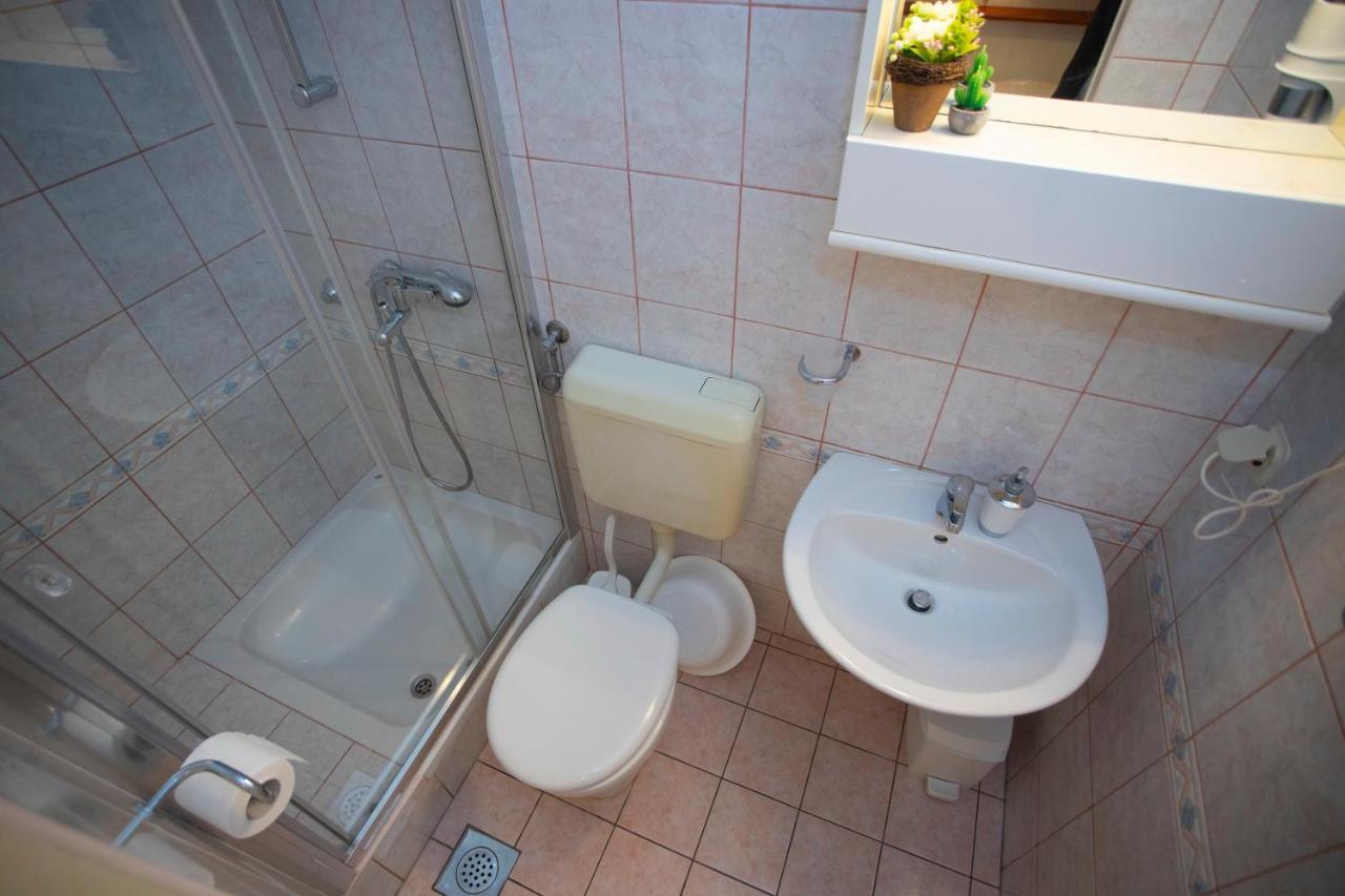 Villa Milenka - Apartmani Gorana Tučepi Zewnętrze zdjęcie