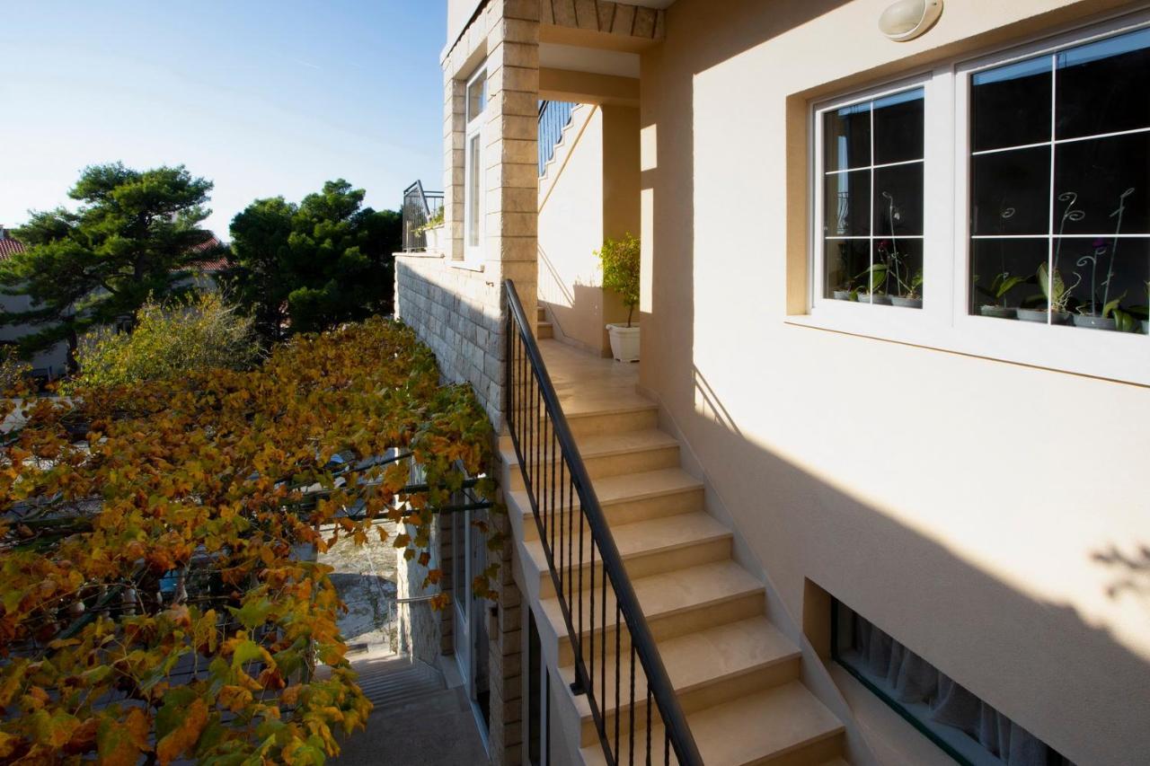 Villa Milenka - Apartmani Gorana Tučepi Zewnętrze zdjęcie